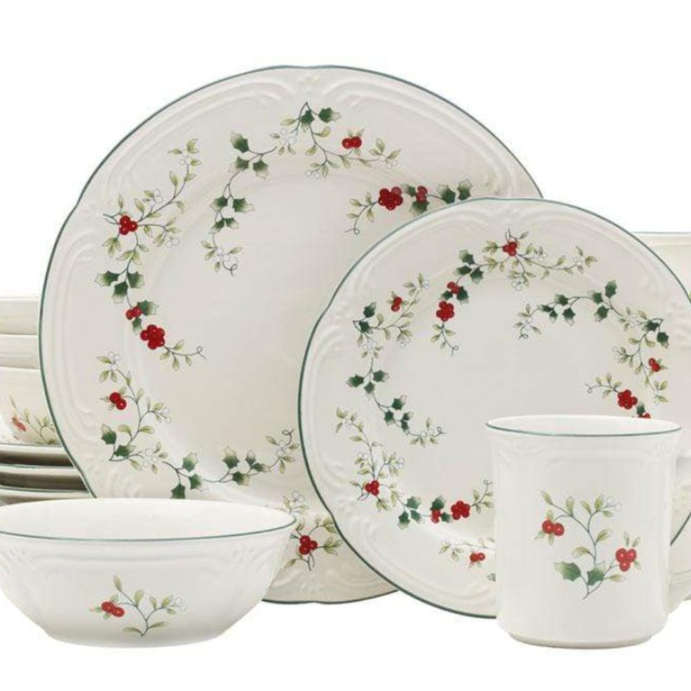 Winterberry 16 piece dinnerware set- service for 4